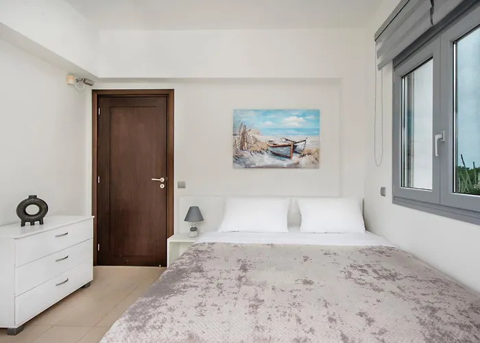 Dias Luxury Villa *